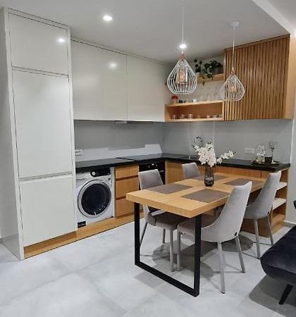 Sarandë Luxurious Apartament 아파트 외부 사진