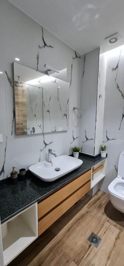 Sarandë Luxurious Apartament 아파트 외부 사진